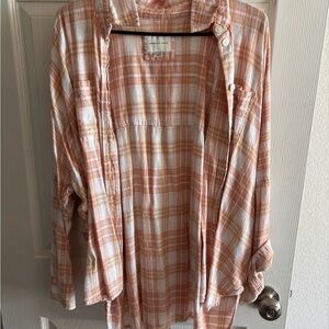 American Eagle Peach and Cream Plaid Shirt